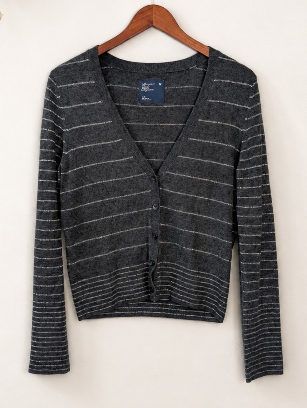American Eagle Y2K V Neck Gray Silver Striped Cardigan Sweater L Large